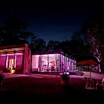 Western Premier Le Domaine De Montjoie Отель
