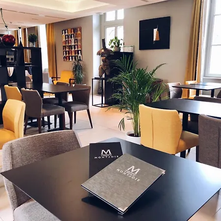 Western Premier Le Domaine De Montjoie Hotel