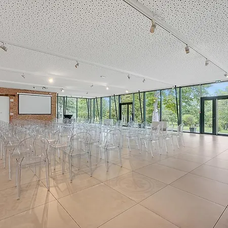 Western Premier Le Domaine De Montjoie Hotel