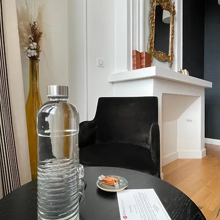 فندق Western Premier Le Domaine De Montjoie 4*