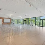 Western Premier Le Domaine De Montjoie Hotel