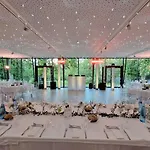 Western Premier Le Domaine De Montjoie 호텔 4*