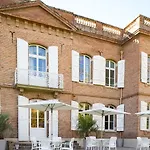 Best Western Premier Le Domaine De Montjoie Hotel