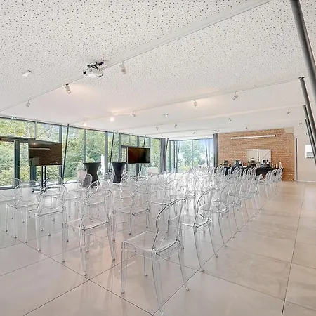 Hotel Western Premier Le Domaine De Montjoie