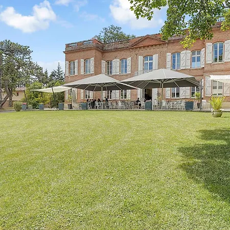 Отель Western Premier Le Domaine De Montjoie 4*