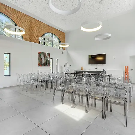 Western Premier Le Domaine De Montjoie Hotel 4*
