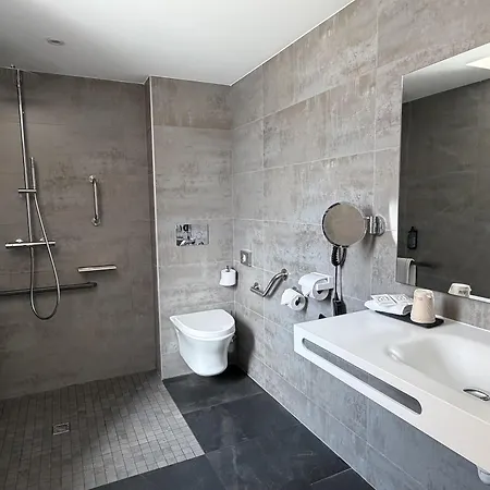 Best Western Premier Le Domaine De Montjoie