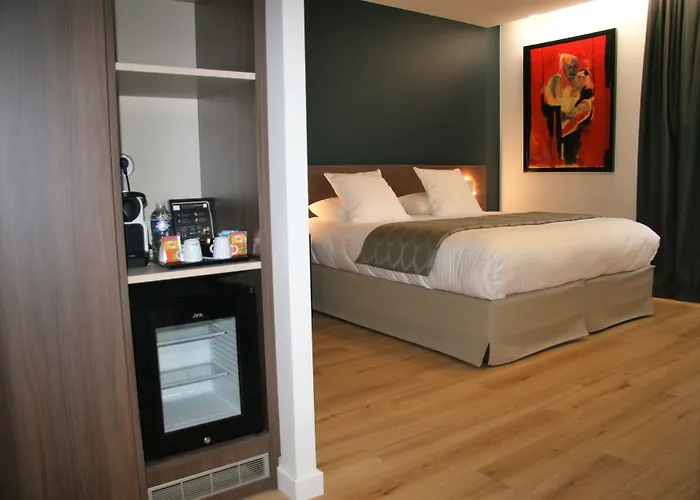 Western Premier Le Domaine De Montjoie Отель Рамонвиль-Сент-Ань